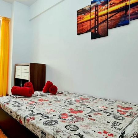 Red Accommodation Near Palas Mall ياش المظهر الخارجي الصورة