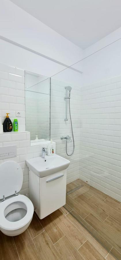 Red Accommodation Near Palas Mall ياش المظهر الخارجي الصورة