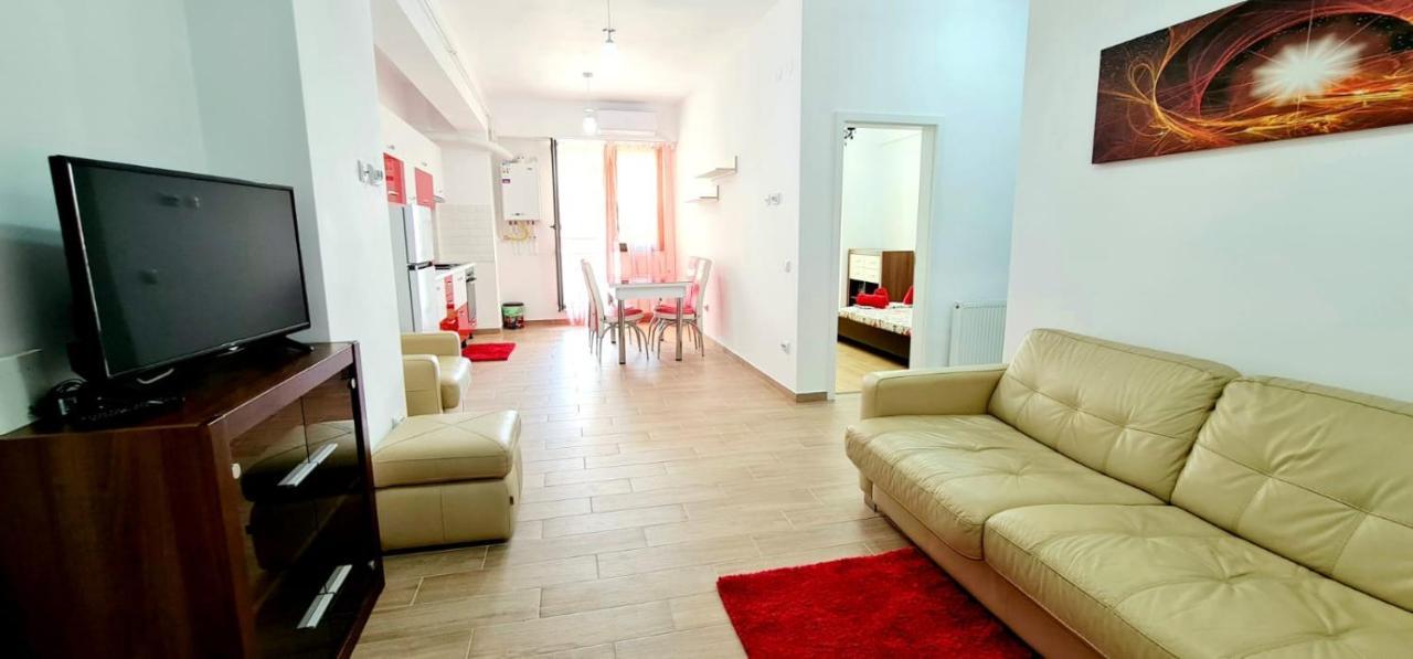 Red Accommodation Near Palas Mall ياش المظهر الخارجي الصورة