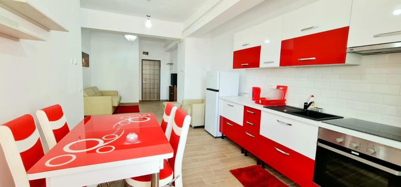 Red Accommodation Near Palas Mall ياش المظهر الخارجي الصورة